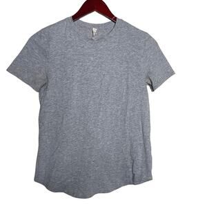 Lululemon grey short sleeve tee size 2